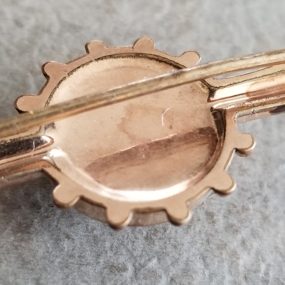 Antique bar pin Victorian gold tone Etruscan brooch 1800s red pink gem - Picture 10 of 13